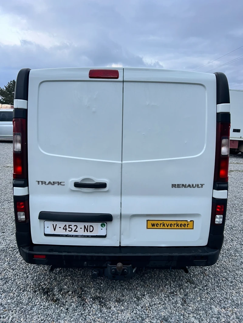 Renault Trafic 6 МЕСТА* ЛИЗИНГ* ЕВРО6, снимка 11 - Бусове и автобуси - 49484290