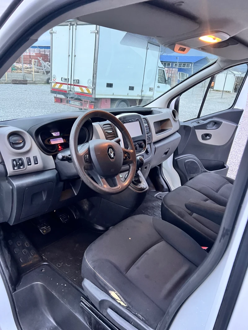 Renault Trafic 6 МЕСТА* ЛИЗИНГ* ЕВРО6, снимка 5 - Бусове и автобуси - 48964024