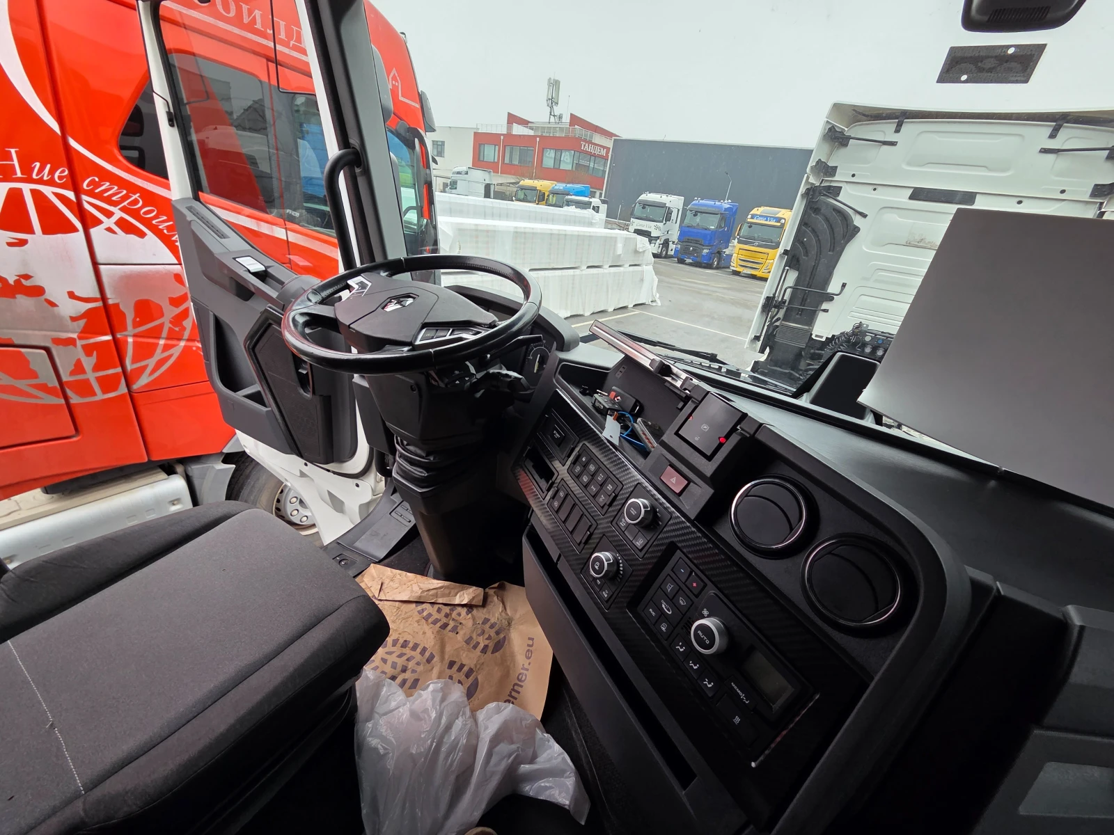 Renault T 480 Гаранция, снимка 5 - Камиони - 53910338