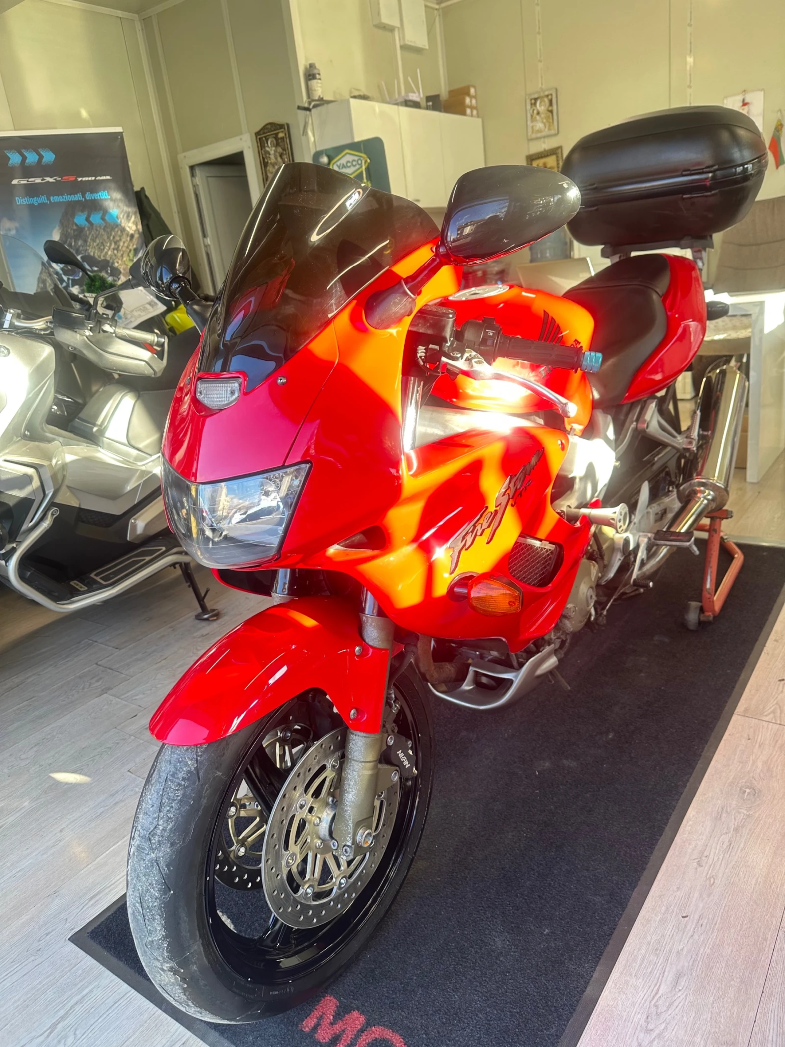 Honda Vtr 1000 Fire Storm - изображение 6