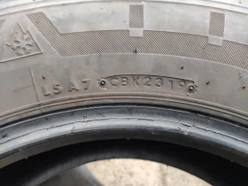 Гуми Зимни 235/65R16, снимка 7