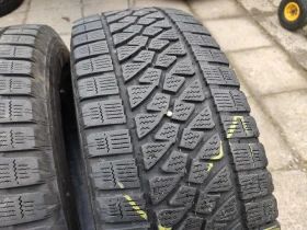 Гуми Зимни 235/65R16, снимка 1 - Гуми и джанти - 43802542