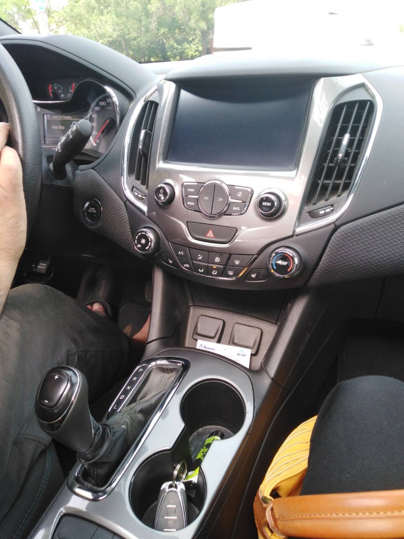 Chevrolet Cruze RS, снимка 2 - Автомобили и джипове - 46215218