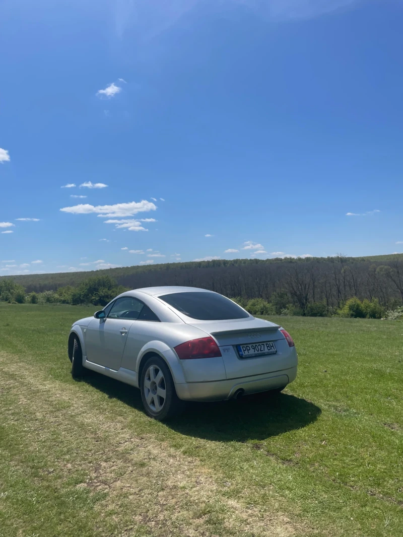 Audi Tt N8, снимка 13 - Автомобили и джипове - 47511775