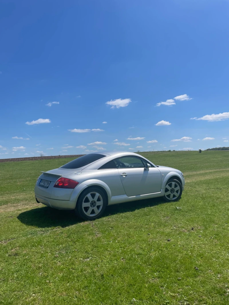 Audi Tt N8, снимка 14 - Автомобили и джипове - 47511775