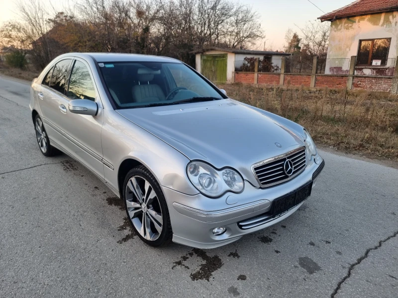 Mercedes-Benz C 240 Facelift , снимка 3 - Автомобили и джипове - 48005893