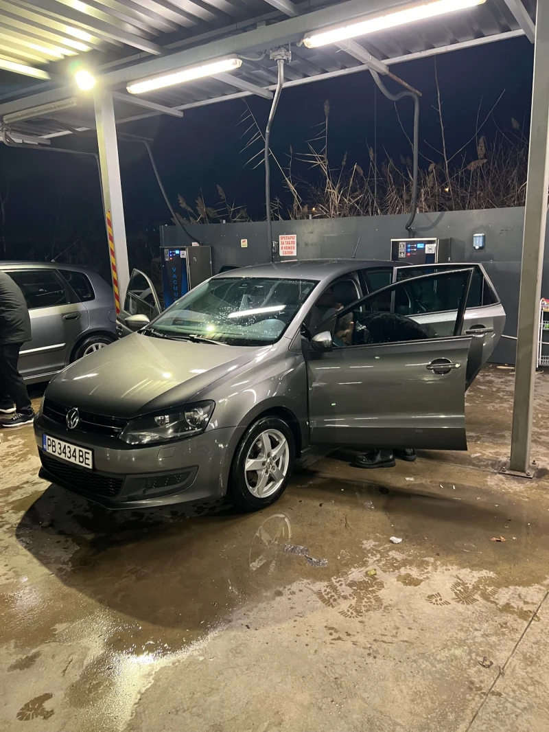 VW Polo, снимка 8 - Автомобили и джипове - 48369014