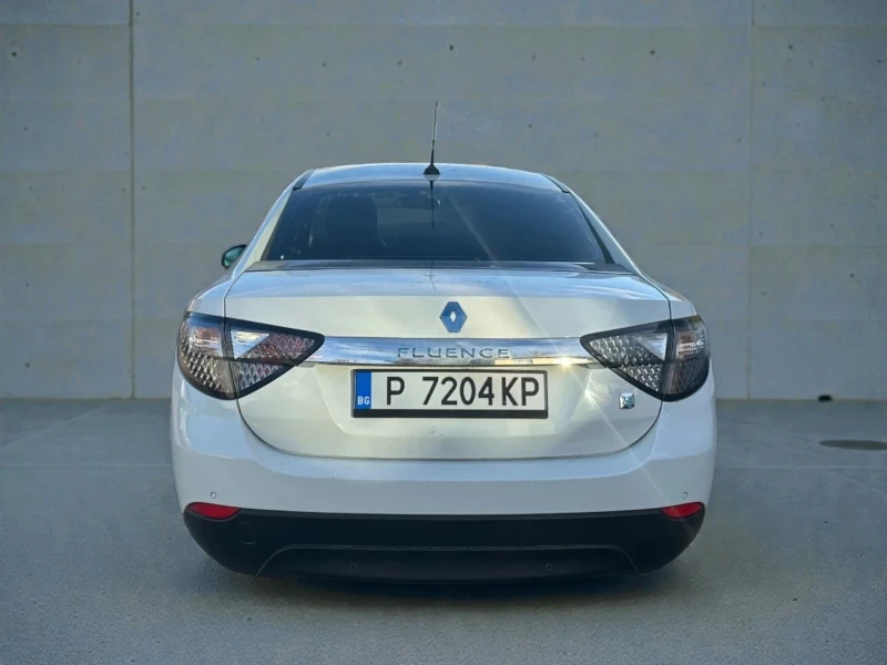 Renault Fluence, снимка 3 - Автомобили и джипове - 48389576