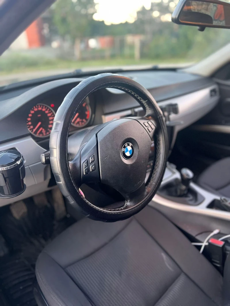 BMW 318 1.8D, снимка 2 - Автомобили и джипове - 48917273