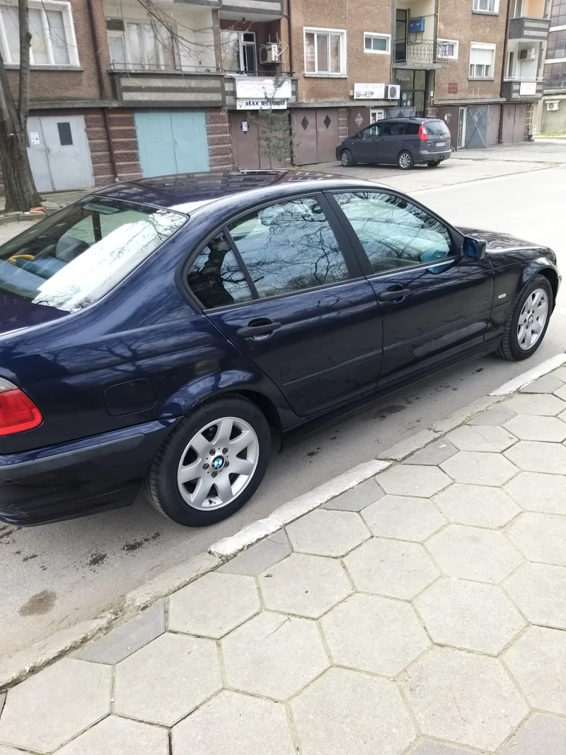 BMW 318, снимка 1 - Автомобили и джипове - 49100262