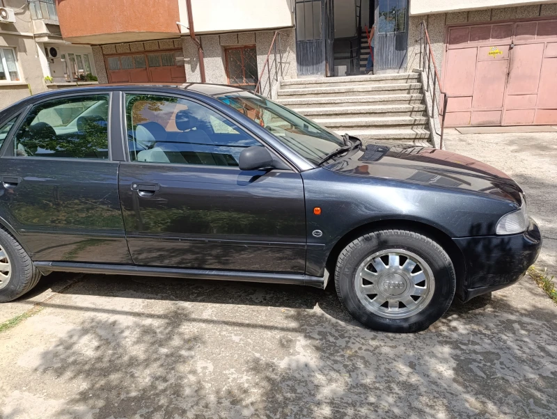 Audi A4, снимка 8 - Автомобили и джипове - 52383224