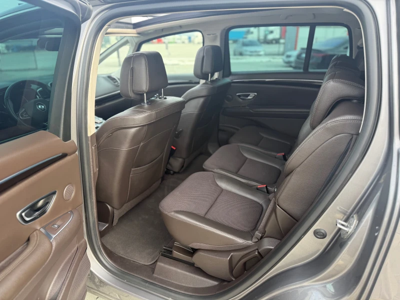 Renault Espace 1.6 dci 160 ks 4 control СОБСТВЕН ЛИЗИНГ , снимка 11 - Автомобили и джипове - 52134245