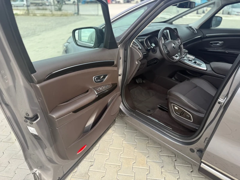 Renault Espace 1.6 dci 160 ks 4 control СОБСТВЕН ЛИЗИНГ , снимка 9 - Автомобили и джипове - 52134245