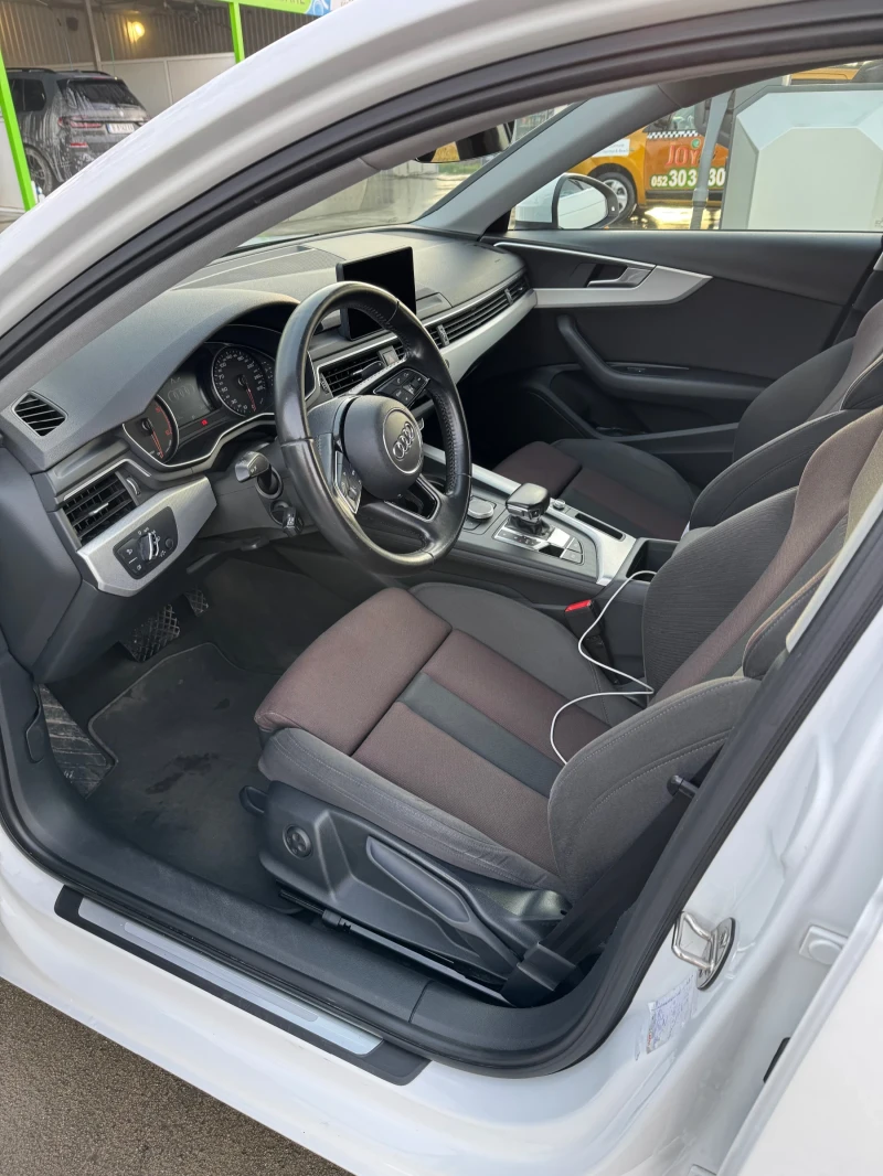 Audi A4, снимка 9 - Автомобили и джипове - 52284689