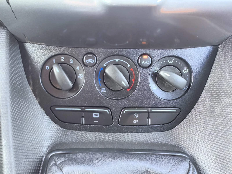 Ford Connect 1.5-8v-MAXI, снимка 15 - Автомобили и джипове - 52455287