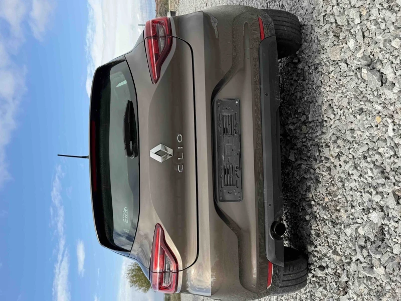 Renault Clio 1.0 tsi 102293km, снимка 6 - Автомобили и джипове - 52484190