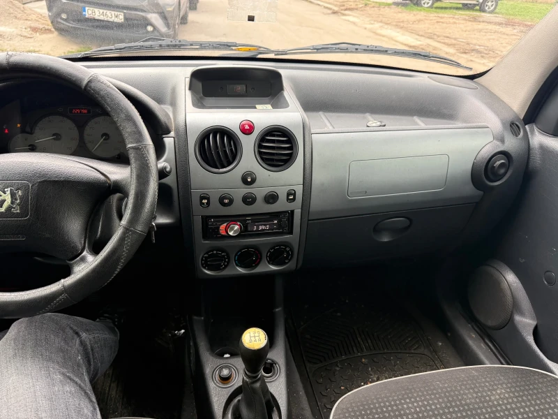 Peugeot Partner, снимка 8 - Автомобили и джипове - 52551036