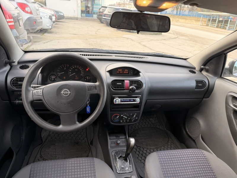 Opel Corsa AVTOMAT!!!, снимка 8 - Автомобили и джипове - 52722365