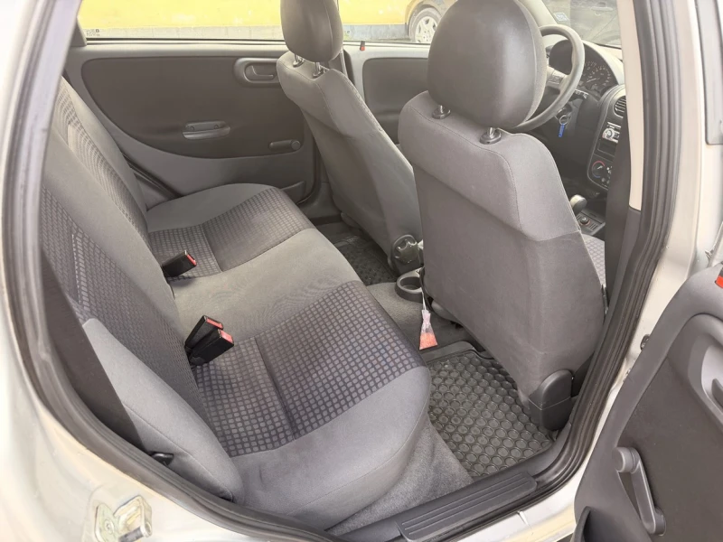Opel Corsa AVTOMAT!!!, снимка 10 - Автомобили и джипове - 52722365