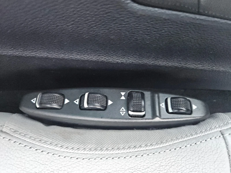 Mercedes-Benz E 350 Avangarde, снимка 17 - Автомобили и джипове - 53295648