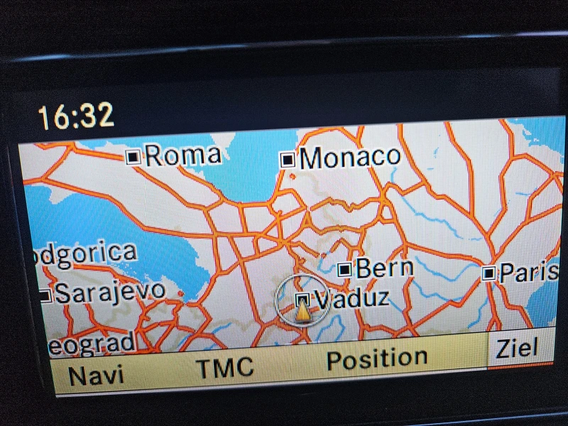 Mercedes-Benz E 350 Avangarde, снимка 15 - Автомобили и джипове - 53295648