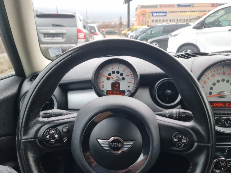 Mini Clubman 1.6D КЛИМАТИК, снимка 13 - Автомобили и джипове - 53419080