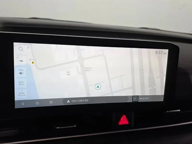 Kia Carnival, снимка 12 - Автомобили и джипове - 56719994
