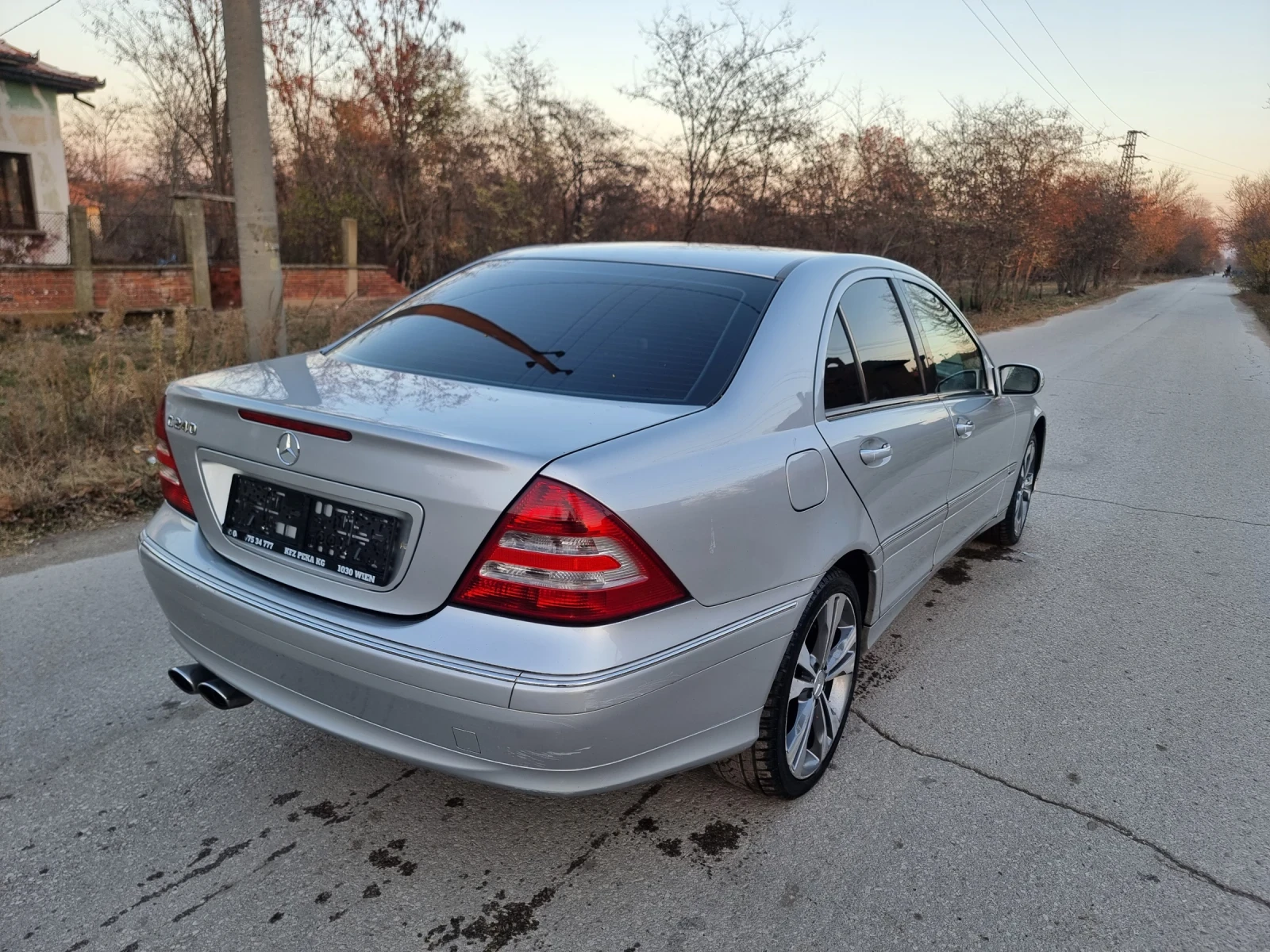 Mercedes-Benz C 240 Facelift  - изображение 5