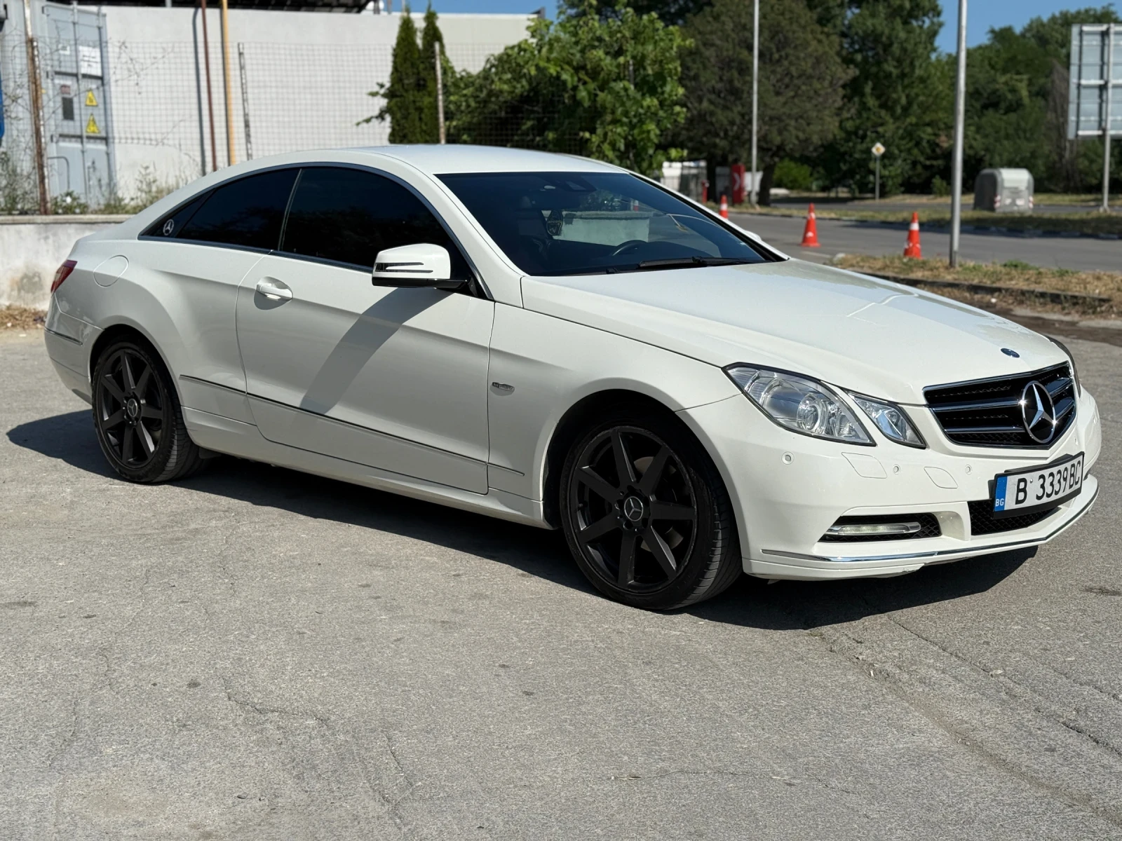 Mercedes-Benz E 220 CDI - изображение 3
