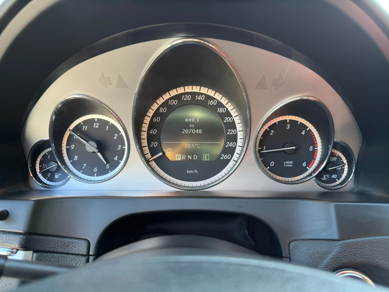 Mercedes-Benz E 220 CDI | Mobile.bg   13