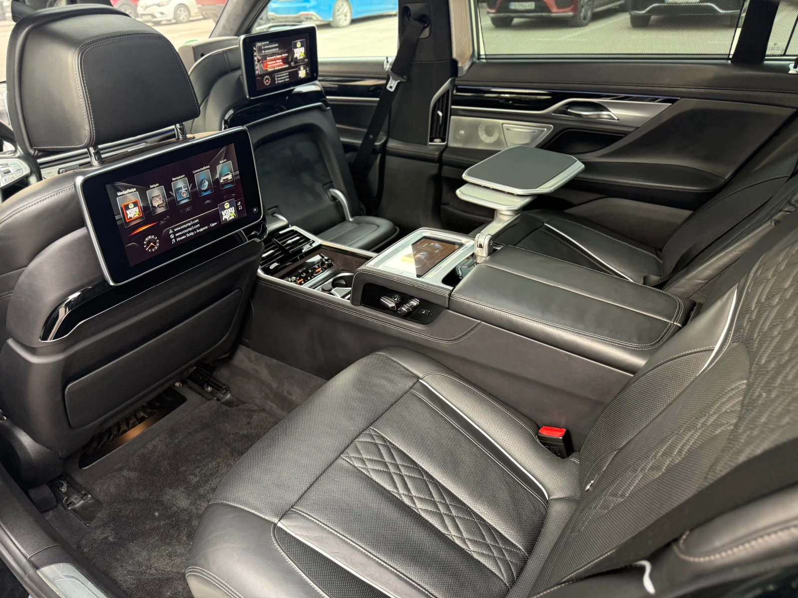 BMW 750 Long M-packet Carbon - изображение 9