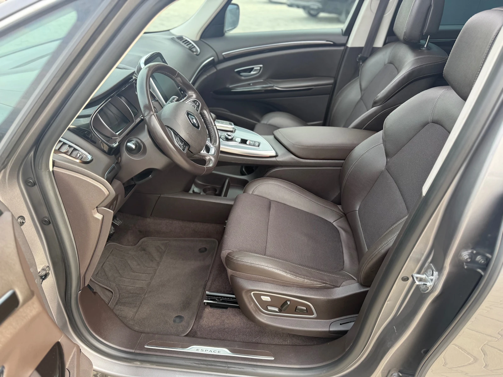 Renault Espace 1.6 dci 160 ks 4 control СОБСТВЕН ЛИЗИНГ  | Mobile.bg — изображение 10