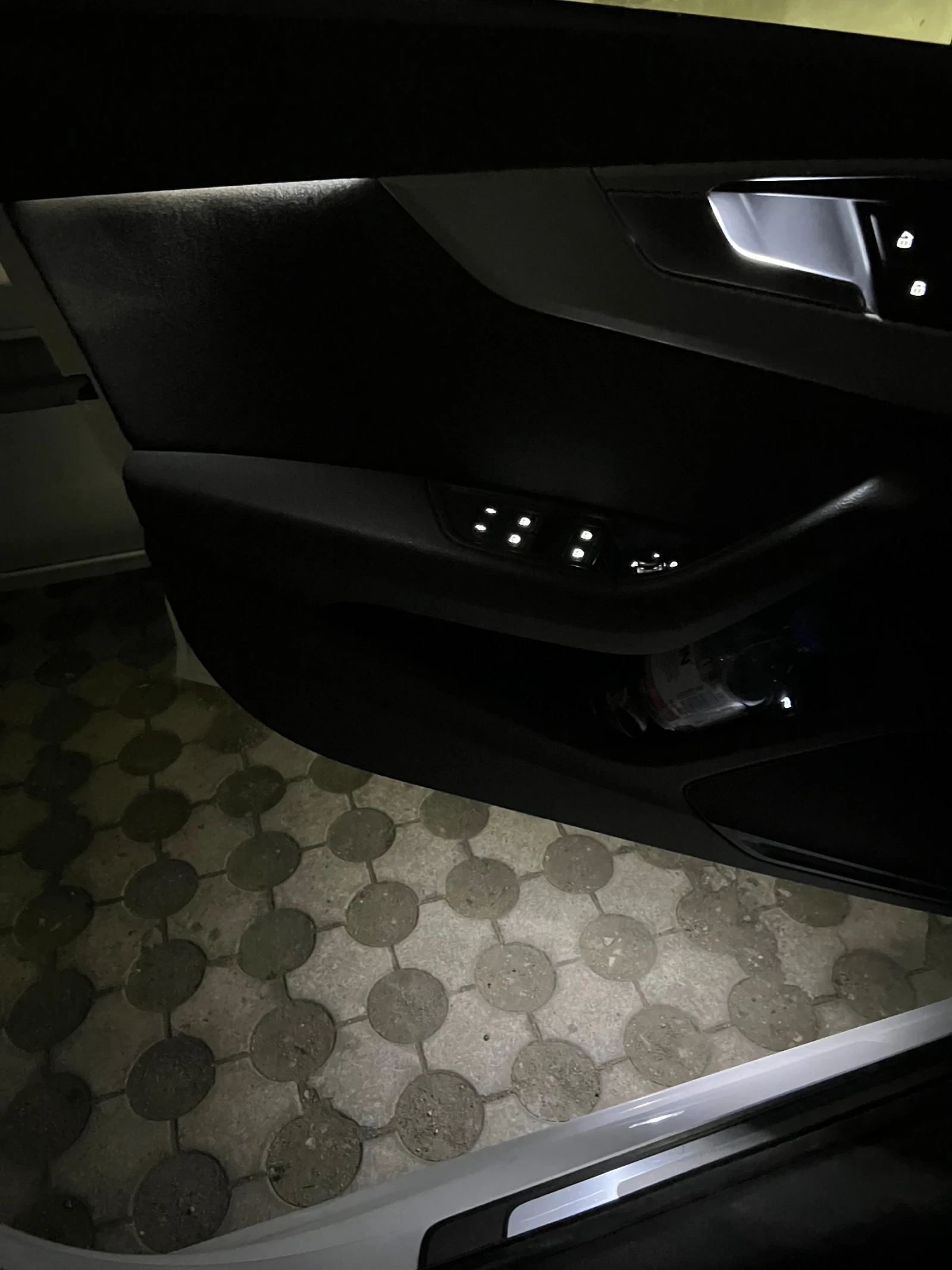 Audi A4 | Mobile.bg   16