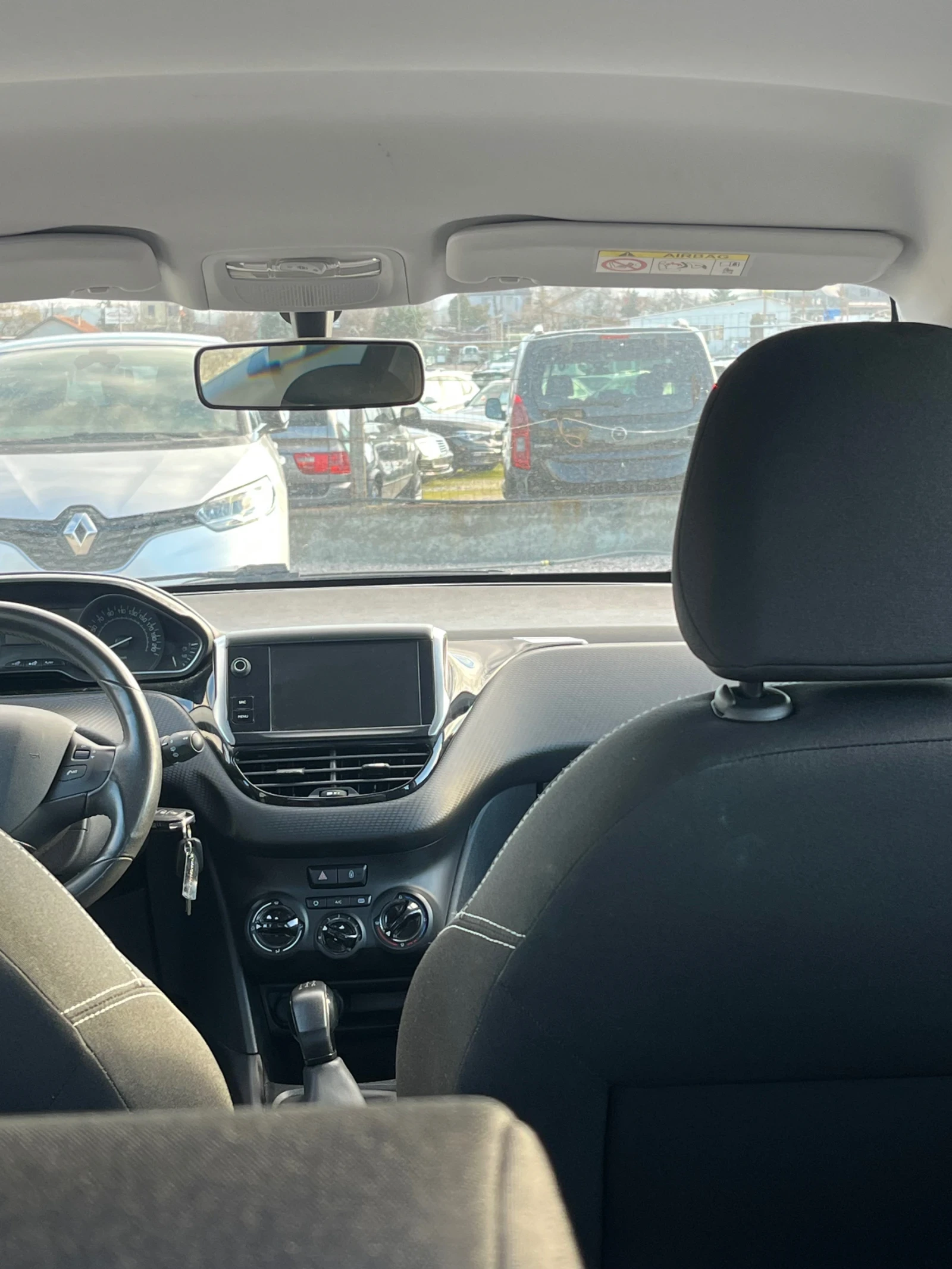 Peugeot 2008 1.6 HDI - изображение 8