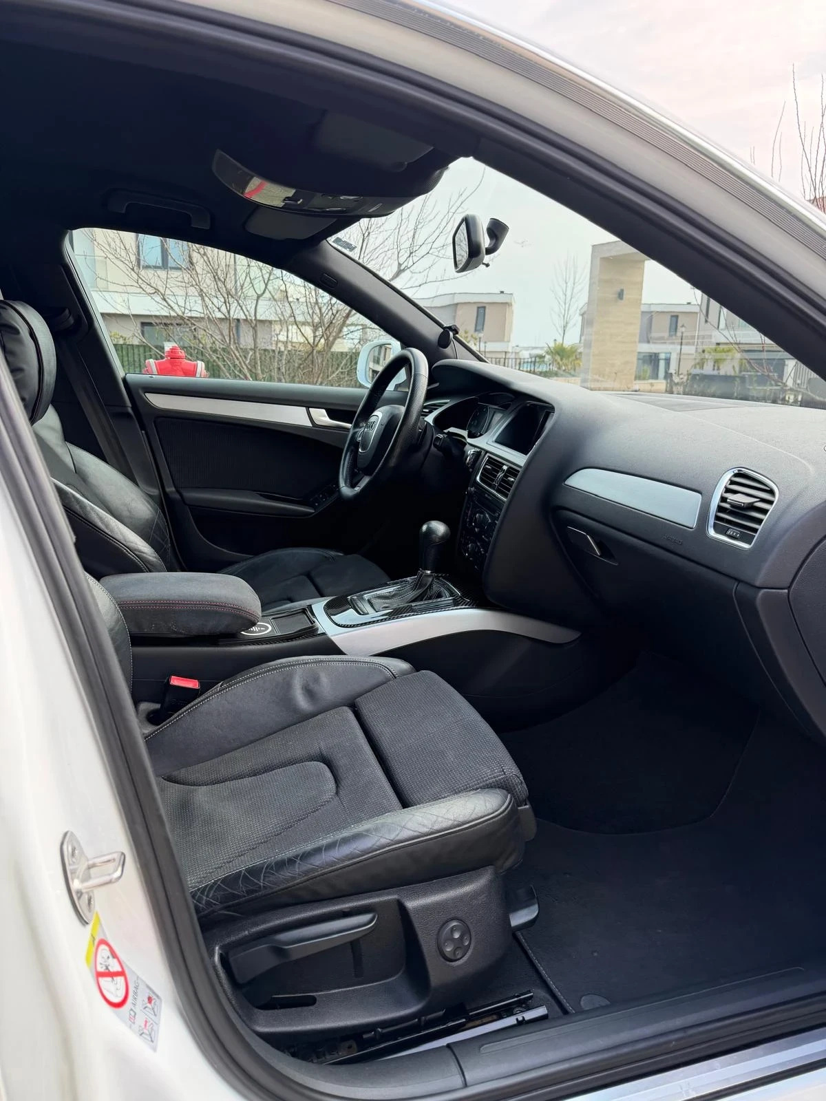 Audi A4 143 к.с.отлично състояние, много нови части, S-Lin - изображение 6