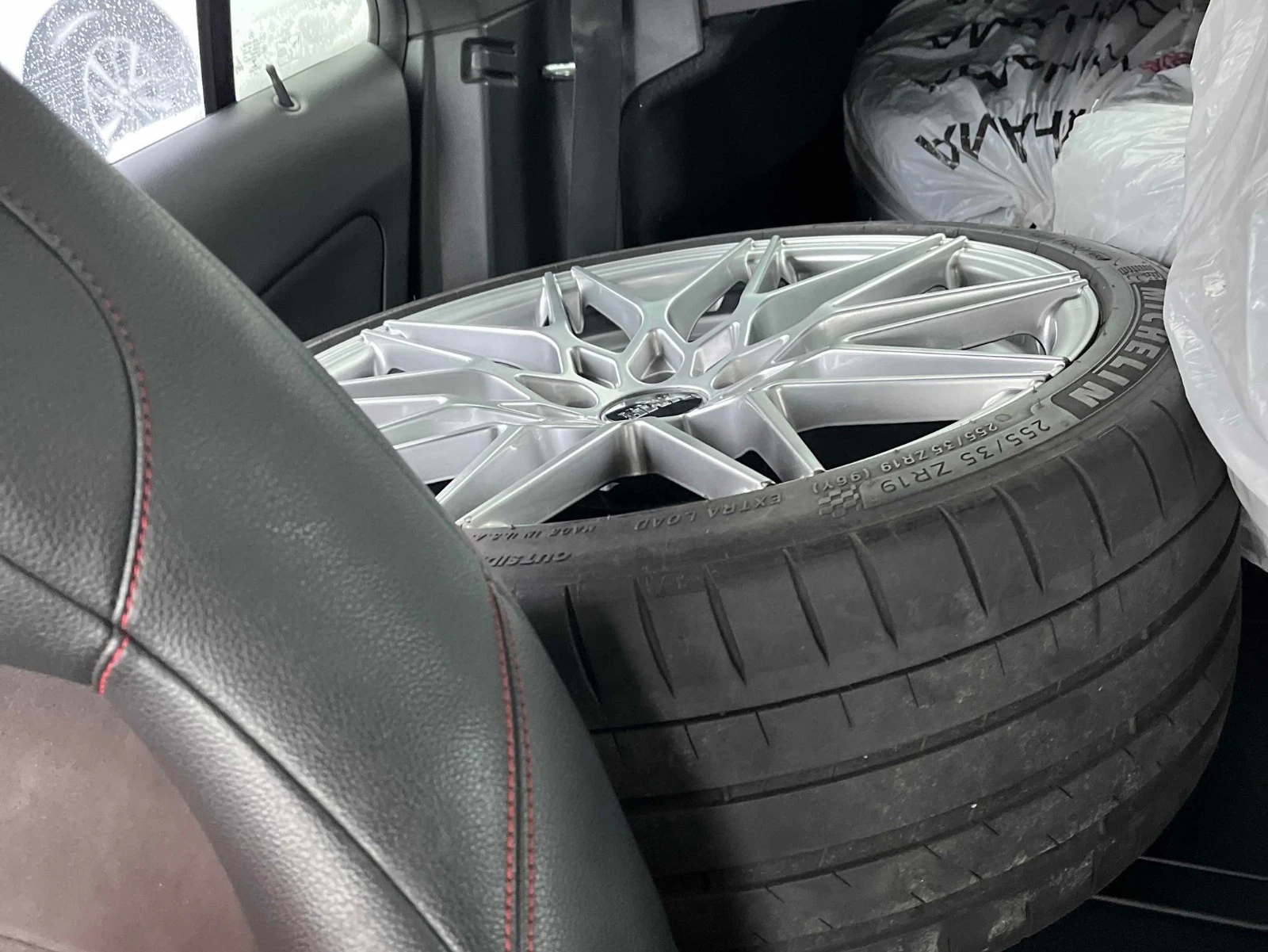 Mercedes-Benz CLA 45 AMG  С РЕГИСТРАЦИЯ & АВТО КРЕДИТ, снимка 11 - Автомобили и джипове - 53948479