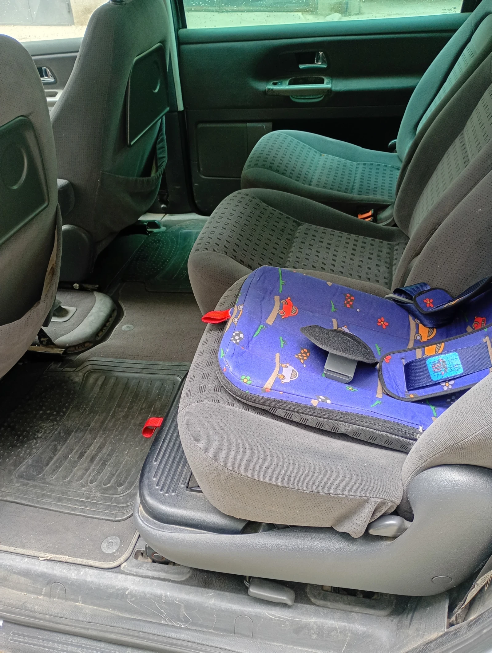 VW Sharan 1.9 TDi 6+ 1 Family Packet , снимка 8 - Автомобили и джипове - 54095455