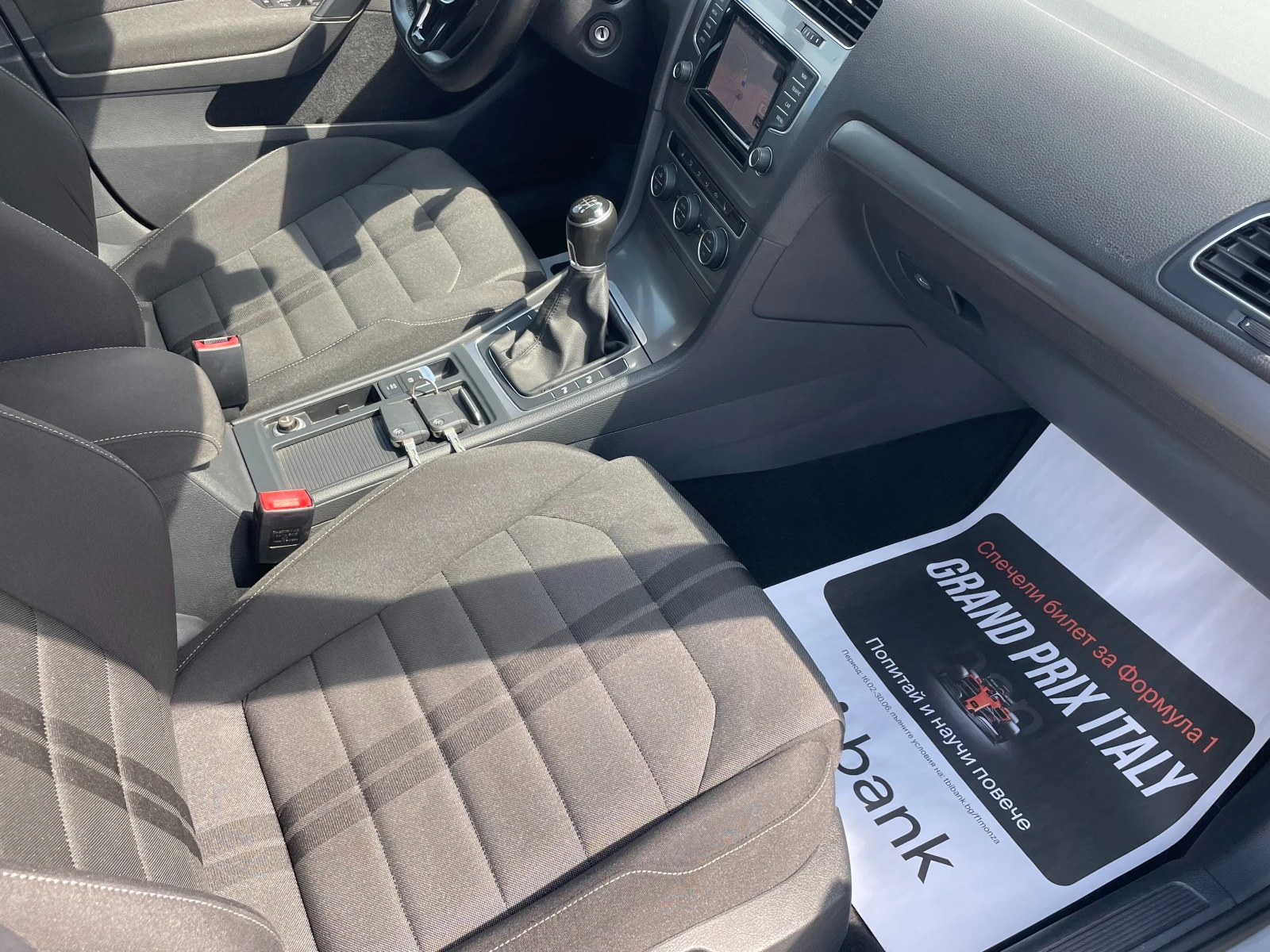 VW Golf ПЕРФЕКТЕН, снимка 14 - Автомобили и джипове - 54563468