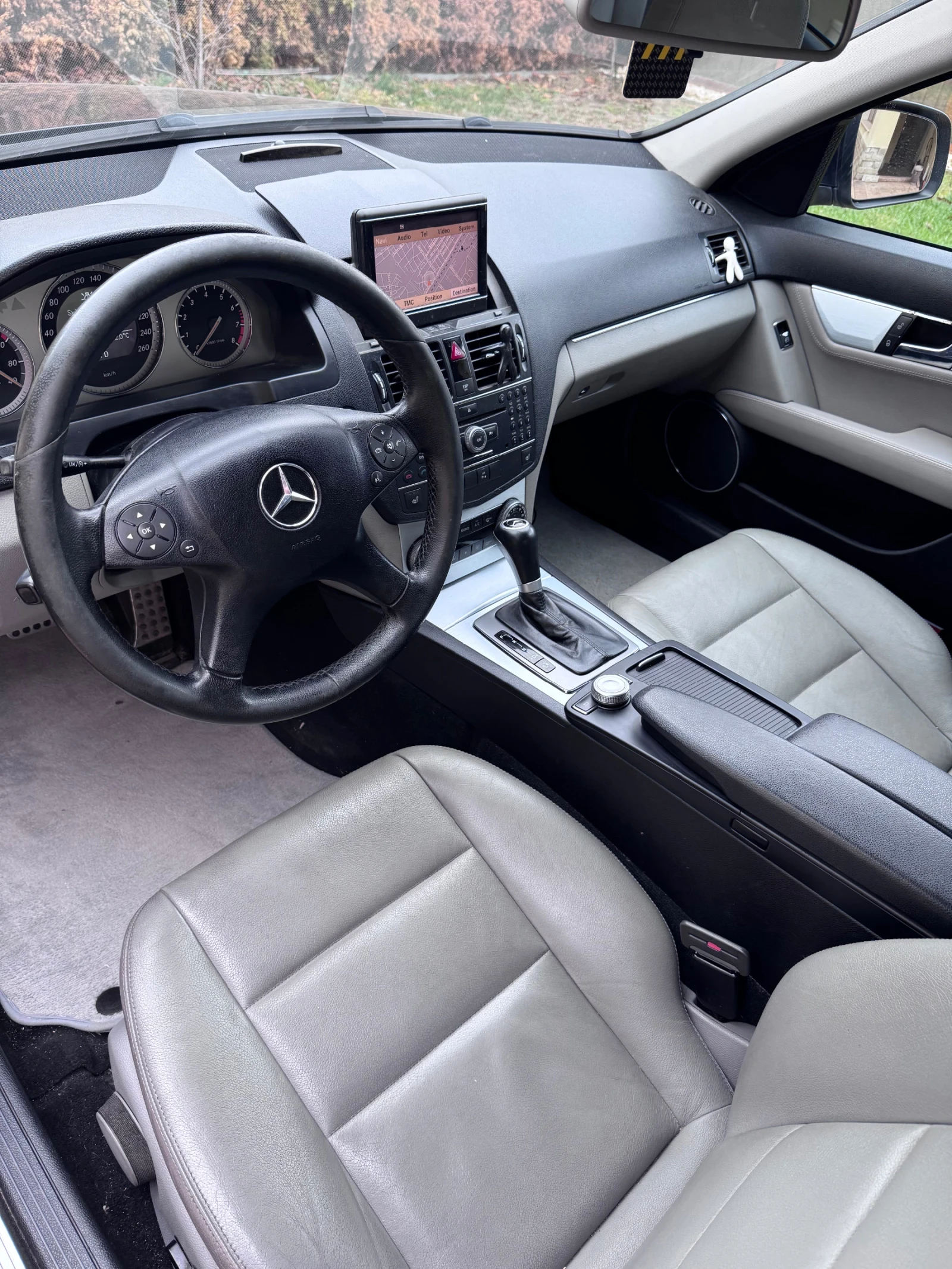 Mercedes-Benz C 280 4-MATIC/LPG/AMG PACK, снимка 6 - Автомобили и джипове - 54759610