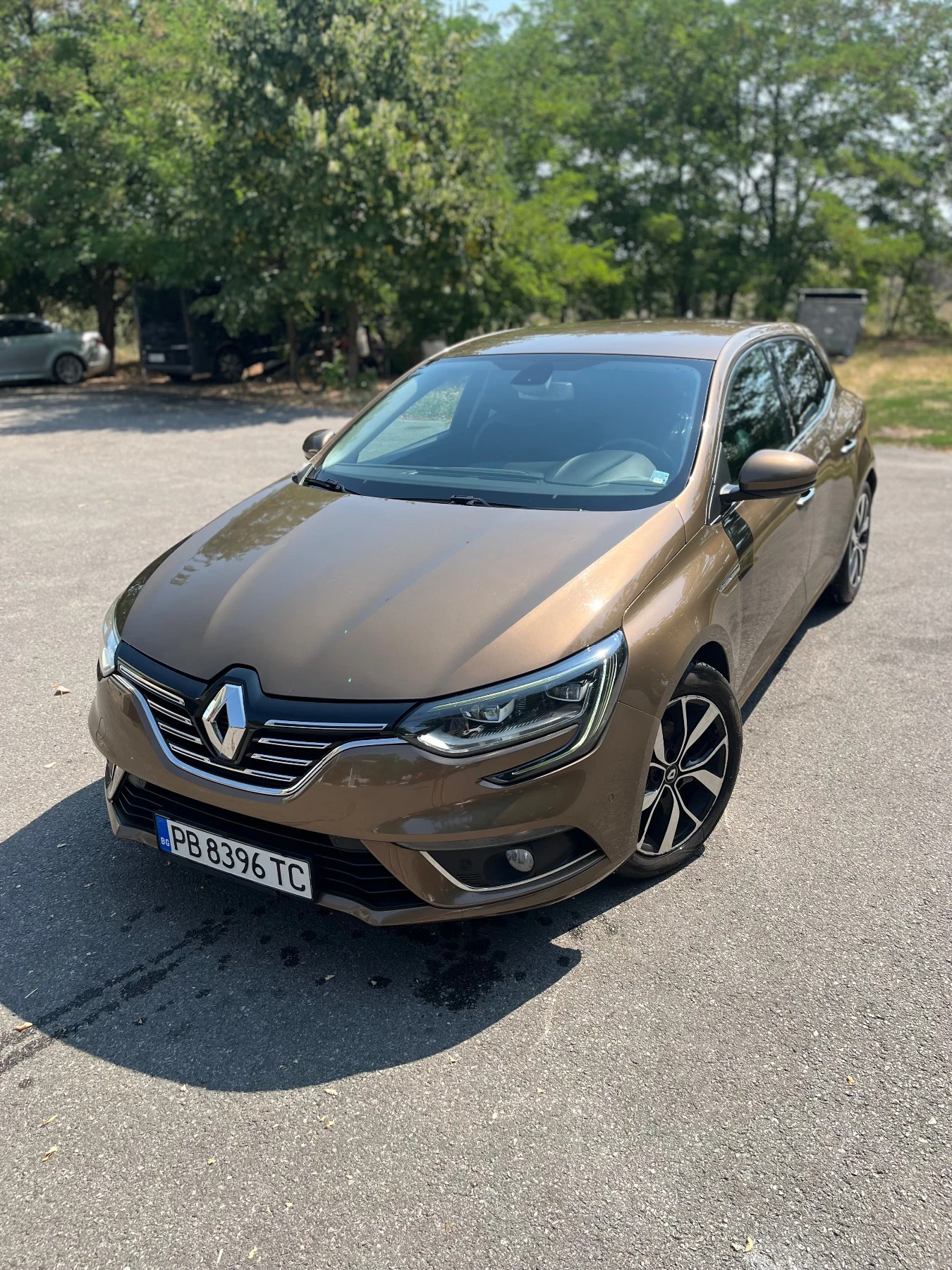 Renault Megane 1.5 dci Първи собственик , реални километри !, снимка 2 - Автомобили и джипове - 55610381