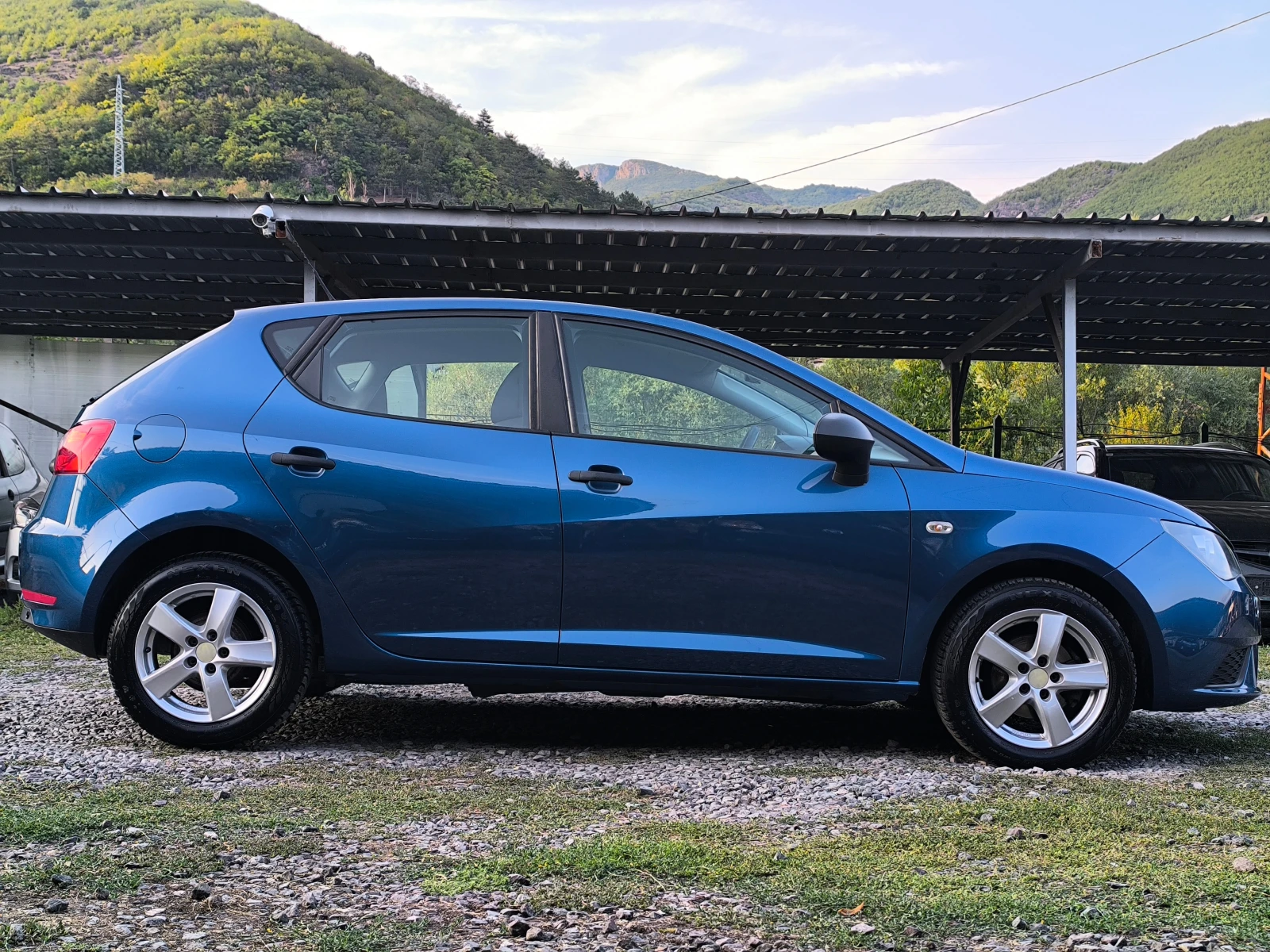 Seat Ibiza FACE-1.2i-60кс-НАВИ-КЛИМА-ANDROID-EURO 5-ПЕРФЕКТНА, снимка 2 - Автомобили и джипове - 55726717