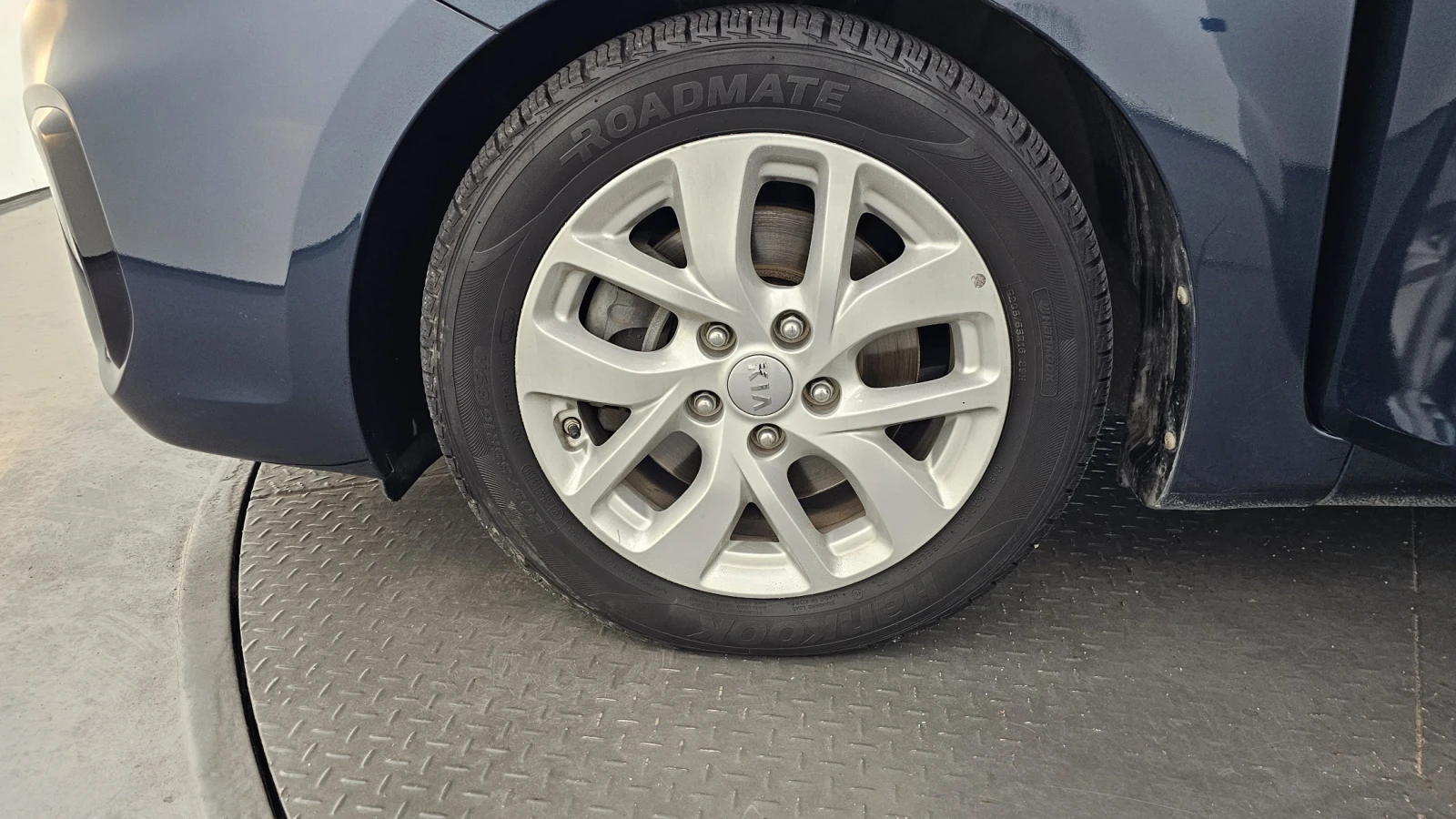 Kia Carens 2.0 LPi Luxury autogeorge.com, снимка 8 - Автомобили и джипове - 56080546