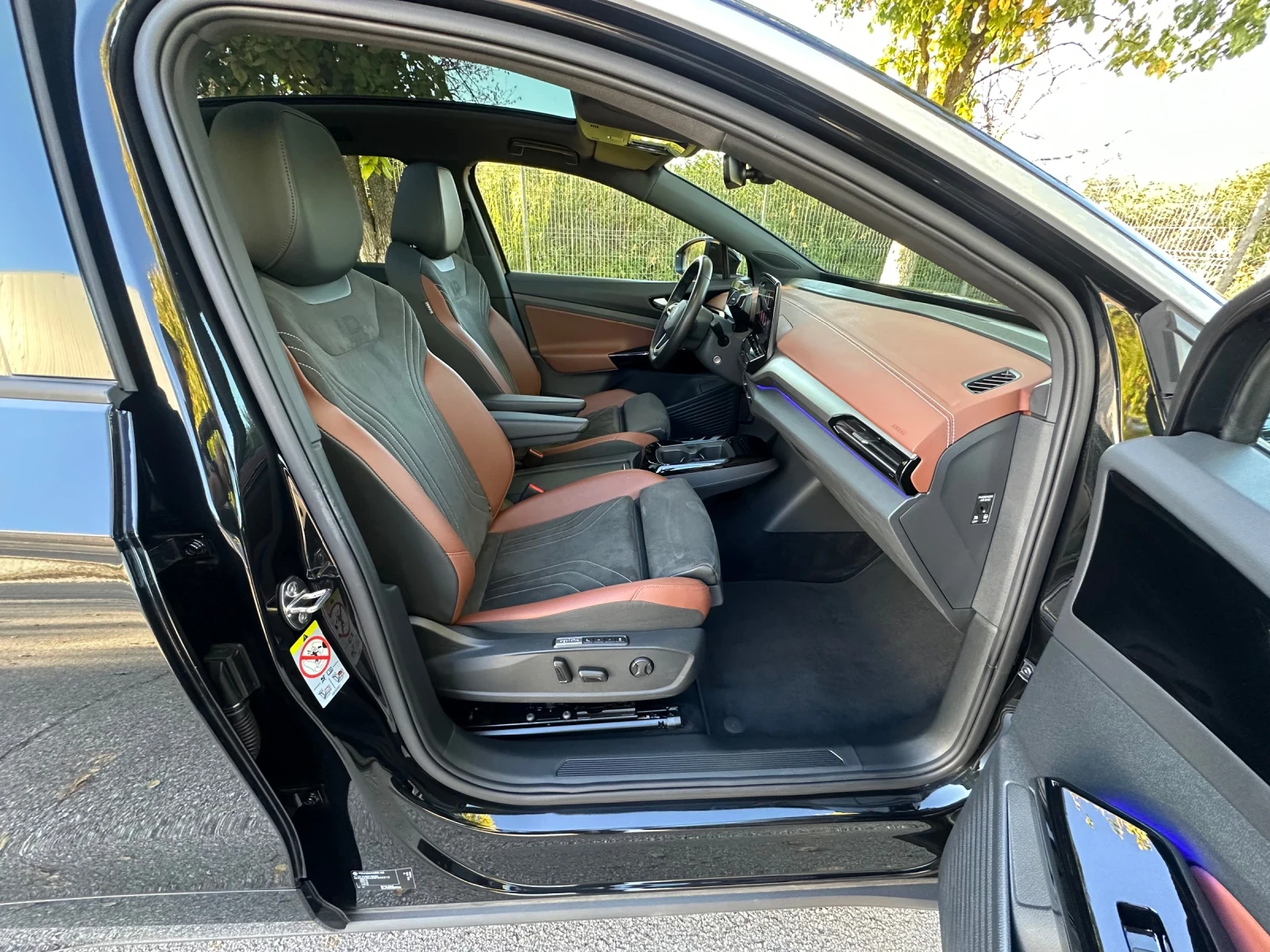 VW ID.5 ����������/MATRIX/PANO/HUD/Keyless/�������/����� | Mobile.bg � ����������� 11