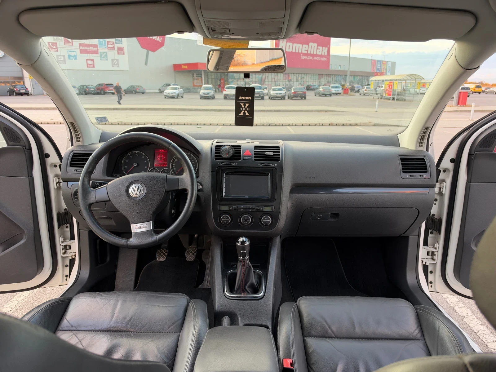 VW Golf 1.4TSI GT Line, снимка 9 - Автомобили и джипове - 56459351