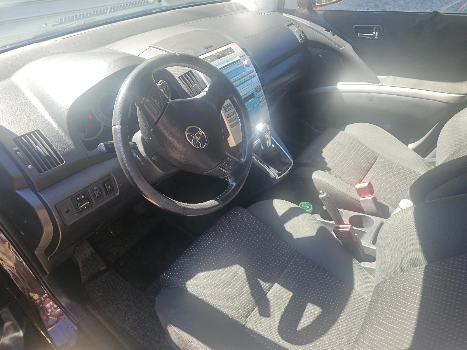 Toyota Corolla verso, снимка 7 - Автомобили и джипове - 56553973
