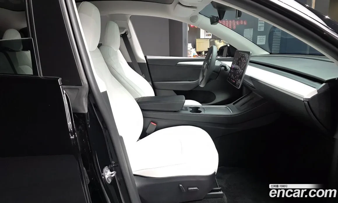 Tesla Model Y LONG RANGE * КРАЙНА ЦЕНА* FULL MAX, снимка 8 - Автомобили и джипове - 56637821