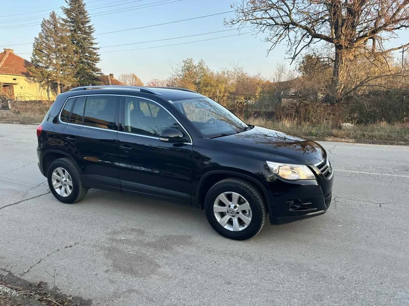 VW Tiguan 2.0TDI, снимка 2 - Автомобили и джипове - 48246220