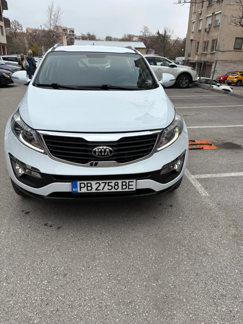 Kia Sportage 2.0CRDI AWD, снимка 1 - Автомобили и джипове - 48344575