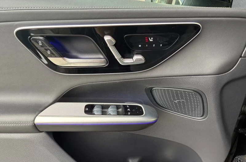 Mercedes-Benz GLC 63 AMG 63 AMG E, снимка 13 - Автомобили и джипове - 52383363