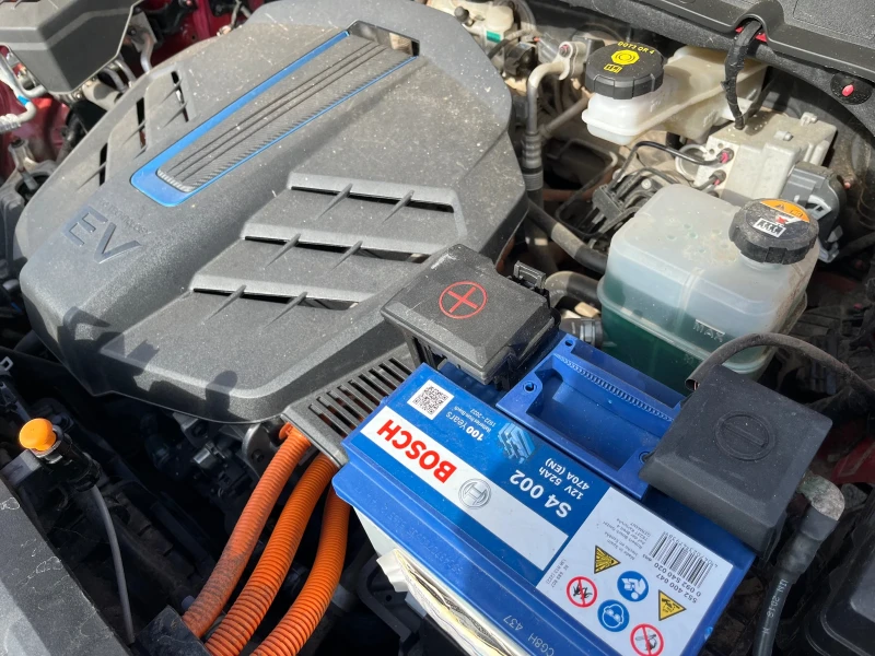 Hyundai Kona Premium 64 kw, снимка 16 - Автомобили и джипове - 52881641